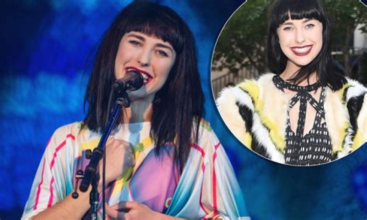 Kimbra vows vinyl mertqfoods