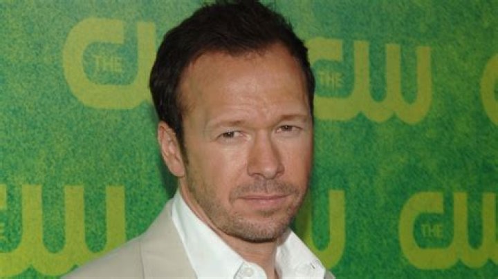 Know Donnie Wahlberg's net worth and salary. Details on his wife
