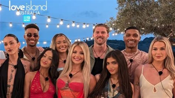 Lacy Hartselle In Love Island Paris Lacy Hartselle In Love Island Paris