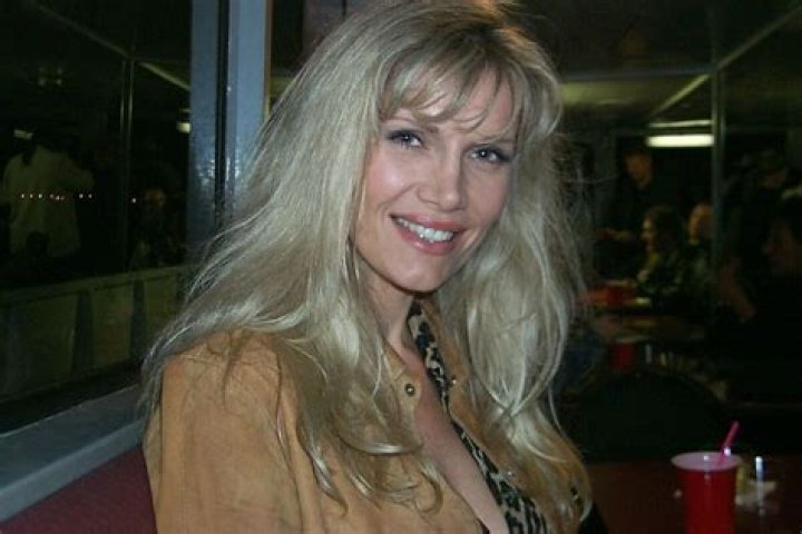 Lana Clarkson Phil Spector To Serve 19 Years In Prison For Murder Of
