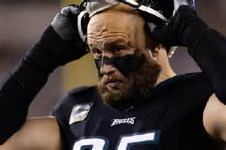 Lane Johnson to Miss Rest of Regular Season with Abdominal Injury