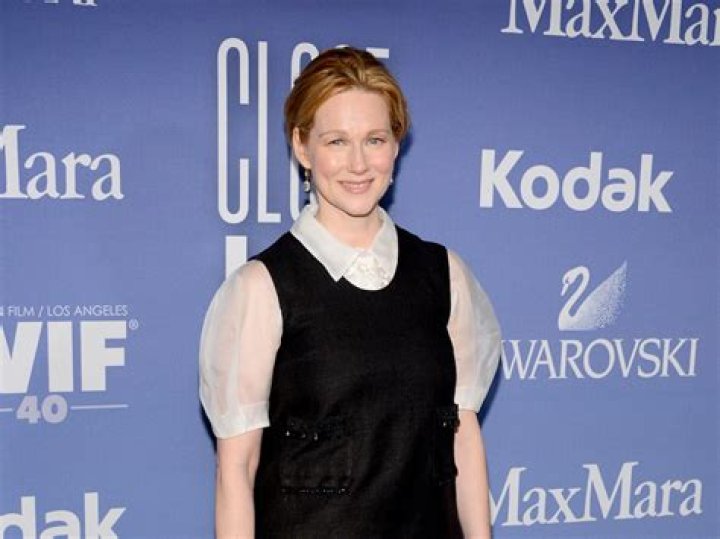 Laura Linney has a baby boy after keeping pregnancy off the radar Los