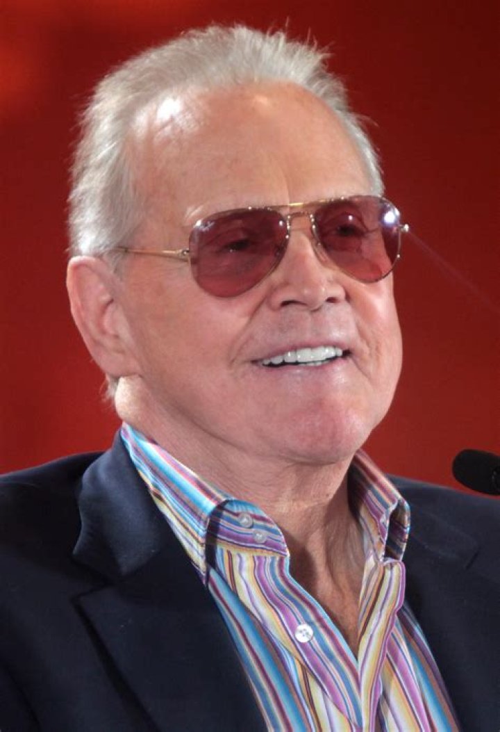 Lee Majors' wacky new show Fox News