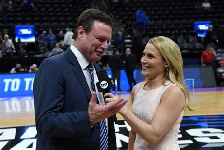 Lisa Byington Makes History As Bucks New PlayByPlay Announcer &raquo; Urban Milwaukee