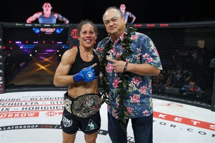 Liz Carmouche MMA Fighter / Marine Veteran Underwater Transformation About Face
