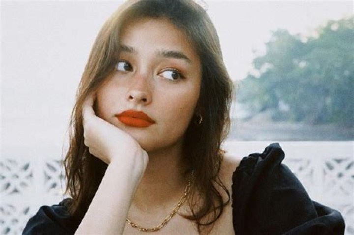 Liza Soberano warns netizens vs false info as photo used to support