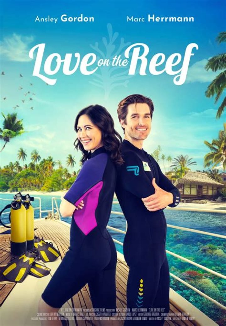Love on the Reef WEBDL Full Movie Download 1080p 720p 480p Bolly4u