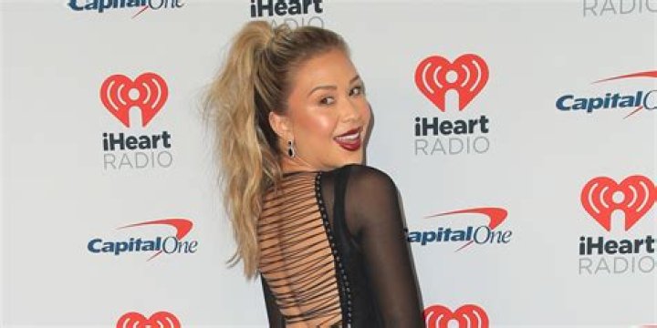 &lsquo;The Bachelorette&rsquo; star Gabby Windey is dating a female comedian