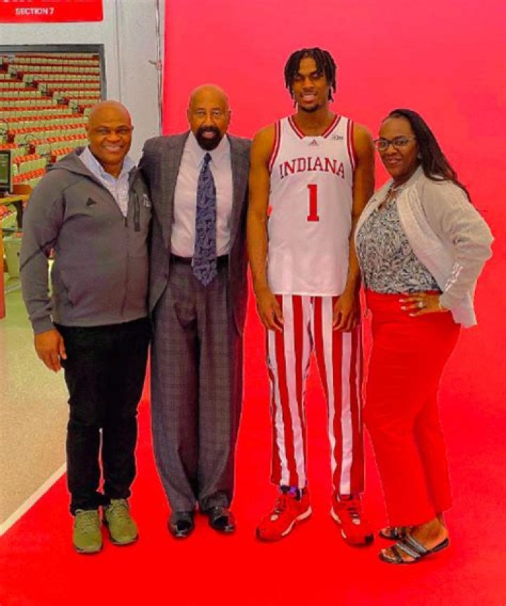 Mackenzie Mgbako parents