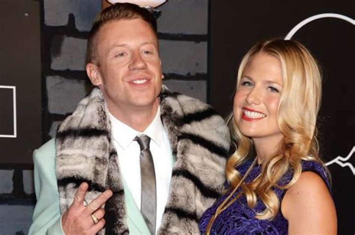 Macklemore and Wife Tricia Secretly Baby No. 2 in March E! News