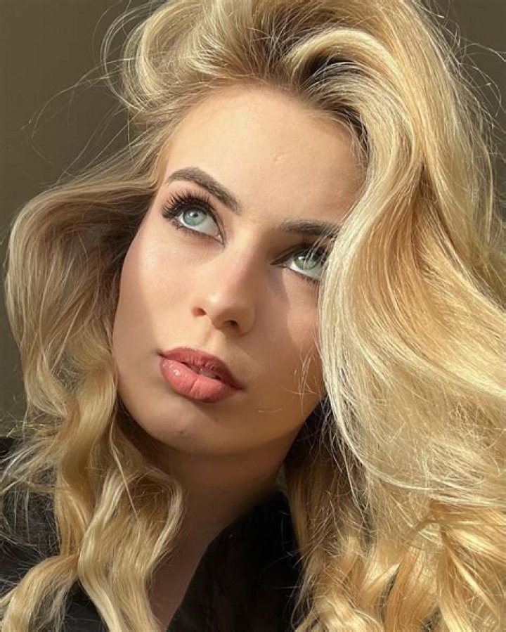 Maria Roberta Gherca Athletic To Admire YouTube