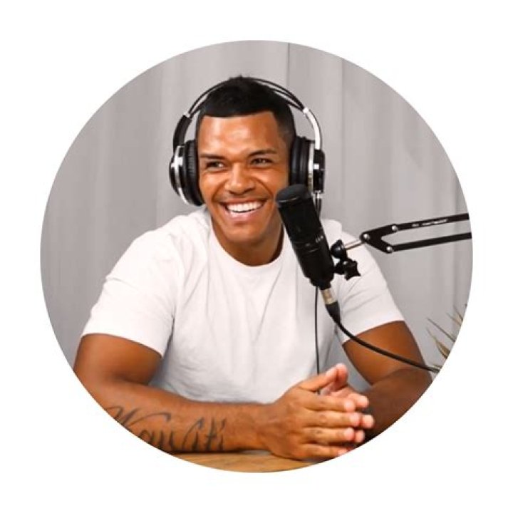 Matt Ryan 2024 dating, net worth, tattoos, smoking & body facts Taddlr