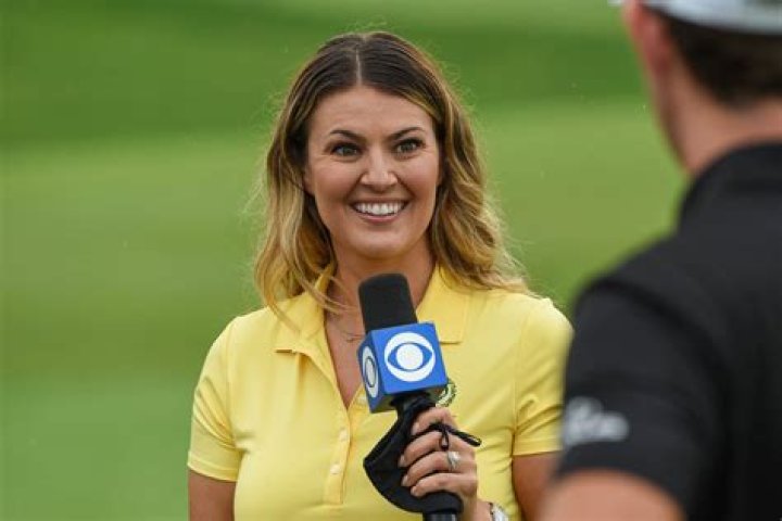 Meet stunning CBS Sports reporter Amanda Balionis who interviews top