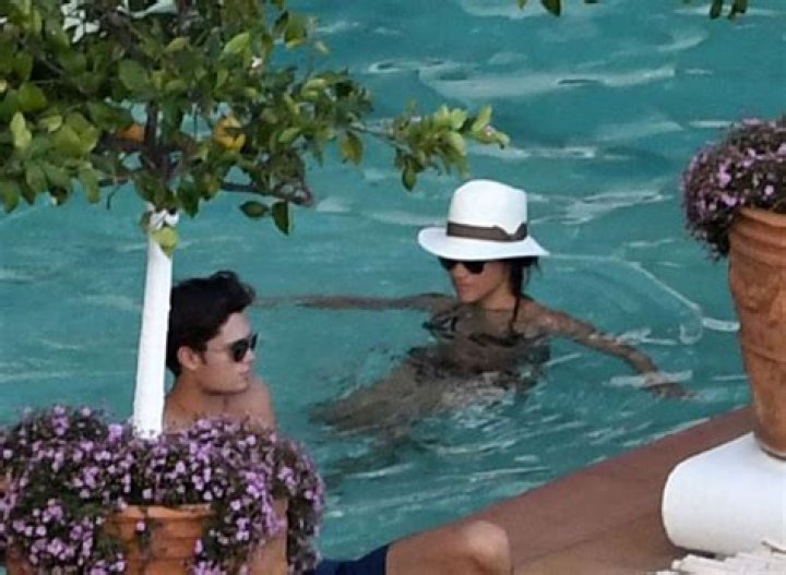 MEGHAN MARKLE in Bikini at a Pool in Positano 08/18/2016 HawtCelebs