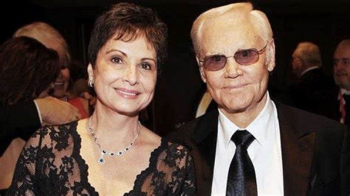 Merle Haggard & His Wife's Impromptu 'Jackson' Duet Will Melt Your Heart Merle haggard songs