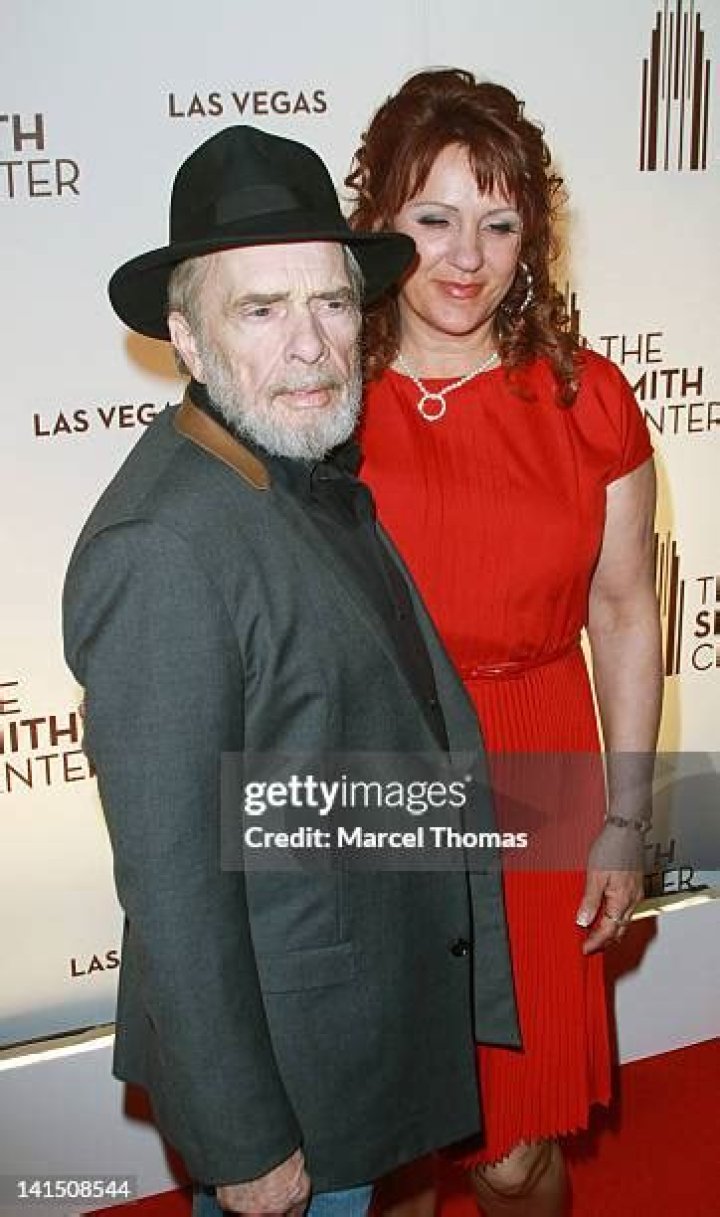Merle Haggard And Wife Theresa Perform Loving Duet Of &lsquo;Jackson&rsquo; Country Rebel