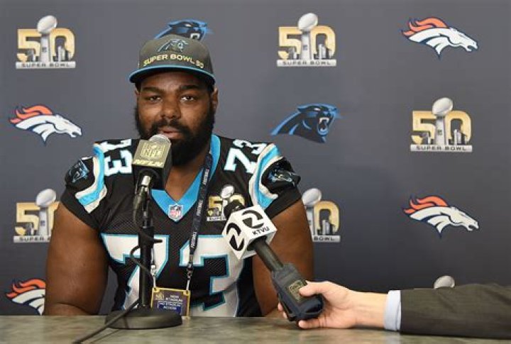 Michael Oher, Who Inspired The Blind Side , Is Married! Inside the