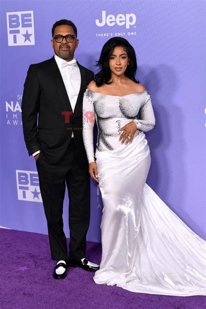 Mike Epps and his beautiful wife Mechelle Epps! Black Celebrity Couples