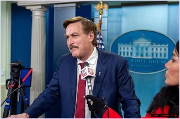 Mike Lindell Bio, Age, Net Worth, Height, Married, Nationality, Wiki