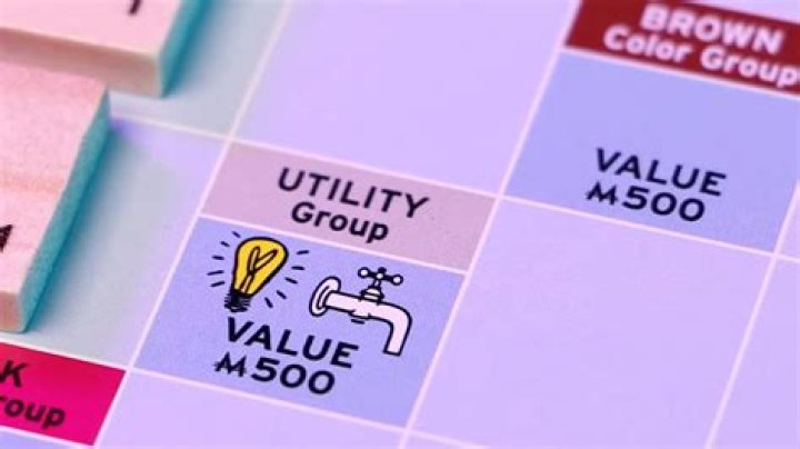 Monopoly Scrabble Dicebreaker