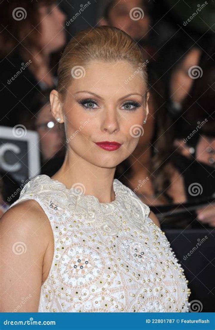 MyAnna Buring image