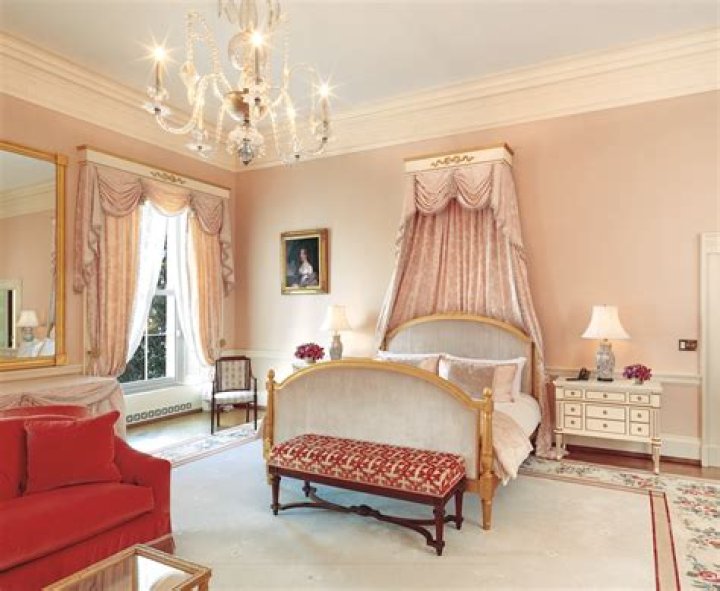 New book includes some of Melania Trump's White House decorating The