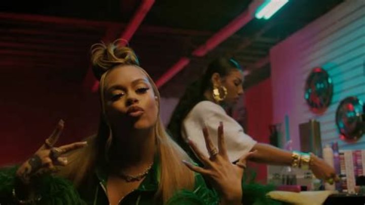 New Video Latto 'Put It on Da Floor Again' (featuring Cardi B