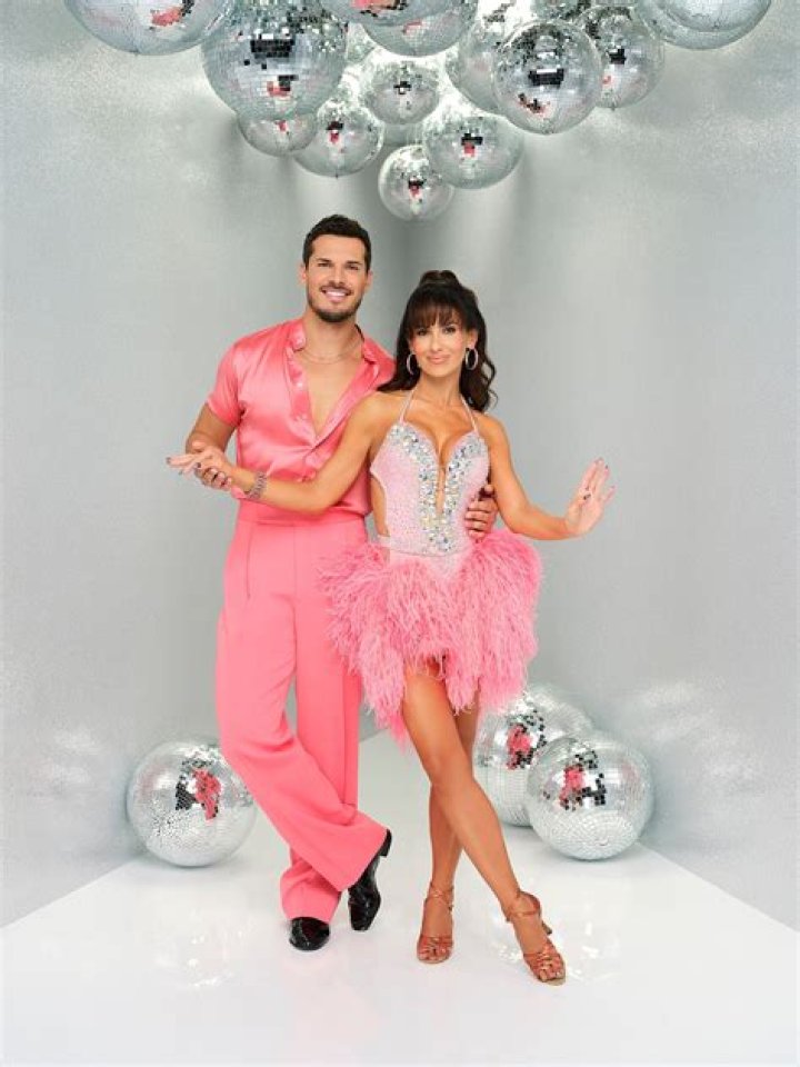 News Break Hilaria Baldwin Shares Rare Photo of Her and Alec's Entire