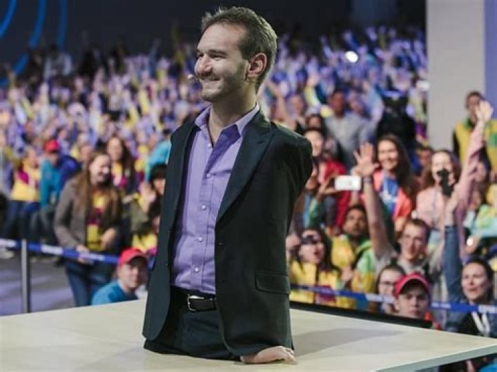 Nick Vujicic wife, net worth, limbs story, children, achievements Tuko