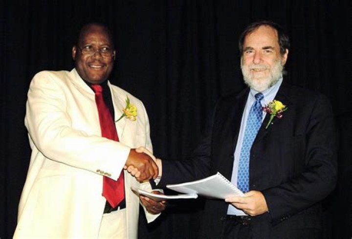 Nicky Oppenheimer Net Worth 2022 Richest Africans Glusea