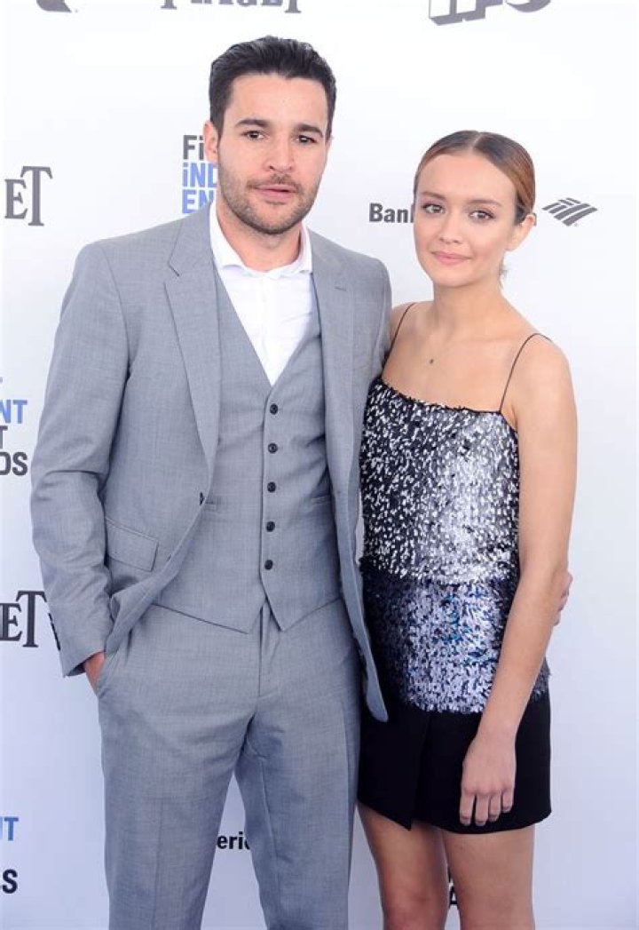 Olivia Cooke and boyfriend Christopher Abbott steps out for a romantic