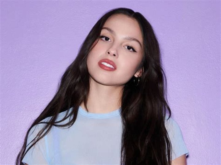 Olivia Rodrigo Pop princess pushes president's plan for more jabs.