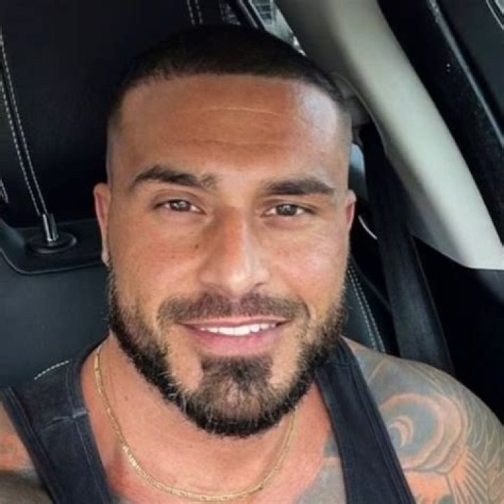 OnlyFans stars from Qld reveal how much they make, warnings for others