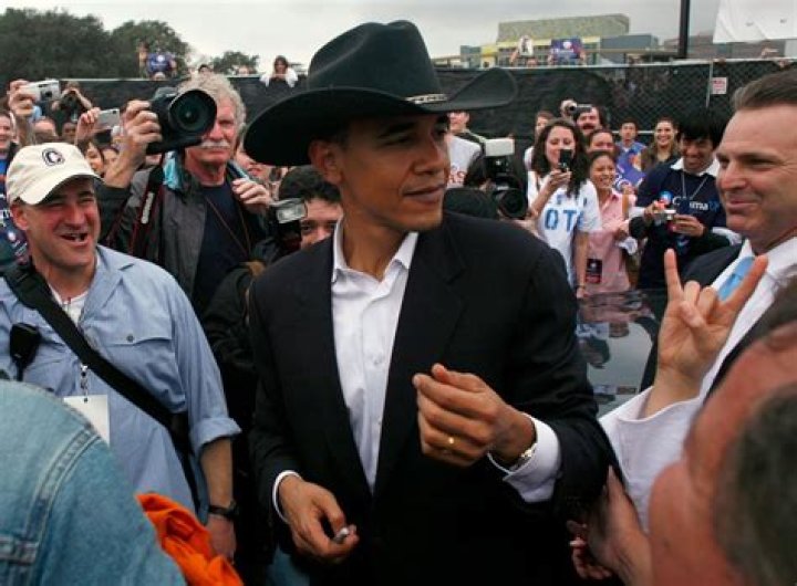 Photos of Young Barack Obama Before He Was President POPSUGAR News