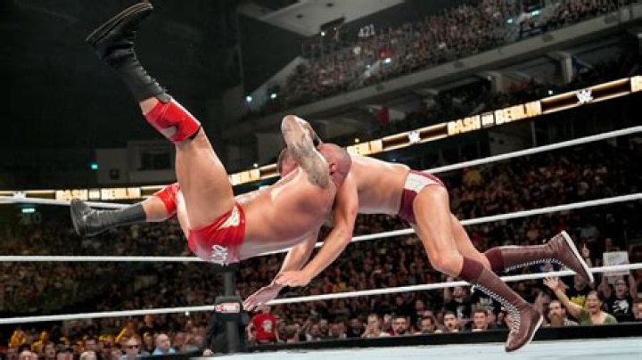 Randy Orton Getting 'Huge' and Lifting Weights For WWE Return More Update