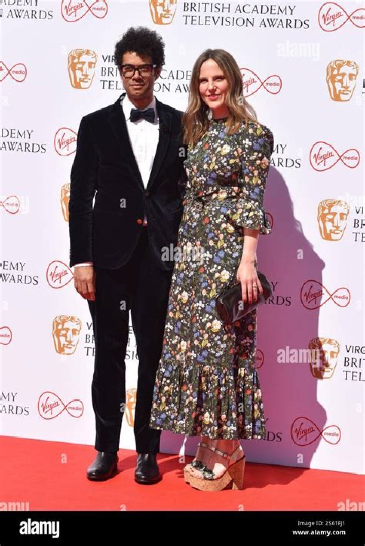 Richard Ayoade and Lydia Fox Couple outfits, Fox actress, Celebrity style