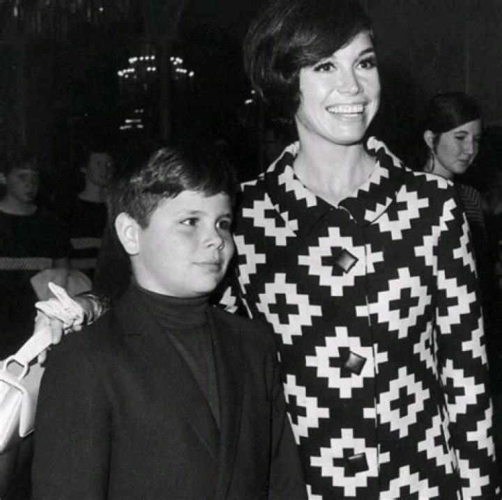 Richie Meeker How Did Mary Tyler Moore's Son Die? Dicy Trends