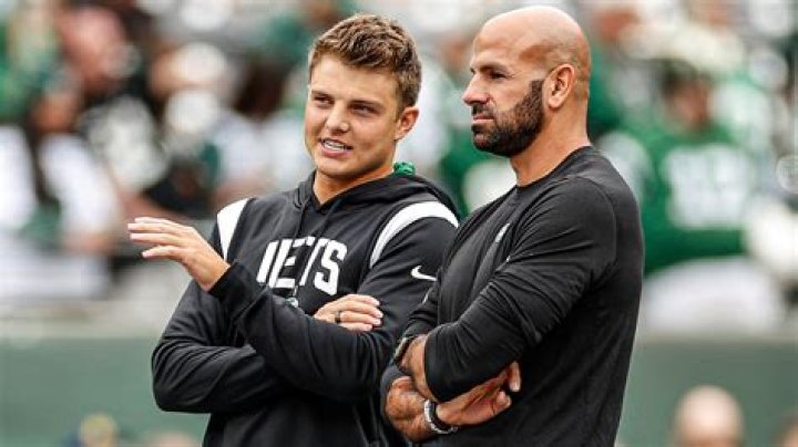 Robert Saleh must start letting NY Jets players think for themselves
