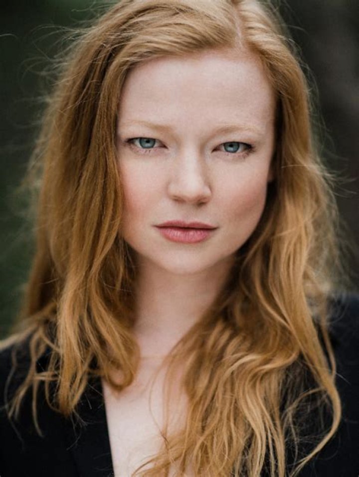 Sarah Snook's weight gain and weight loss journey in detail Tuko.co.ke