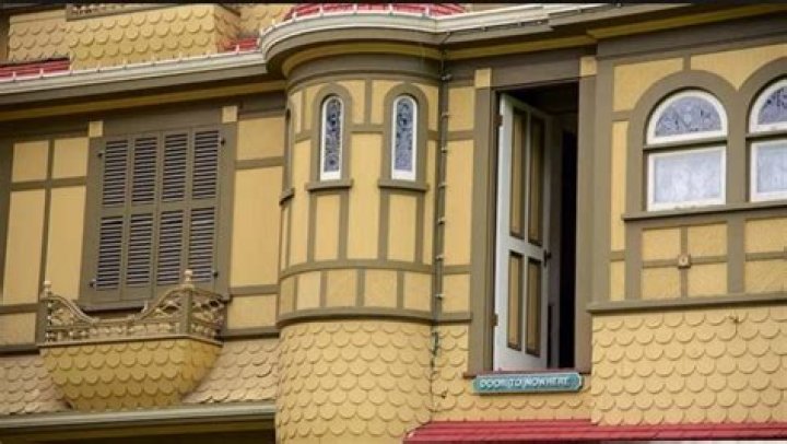 Sarah Winchester, The Heiress Who Built The Winchester Mystery House