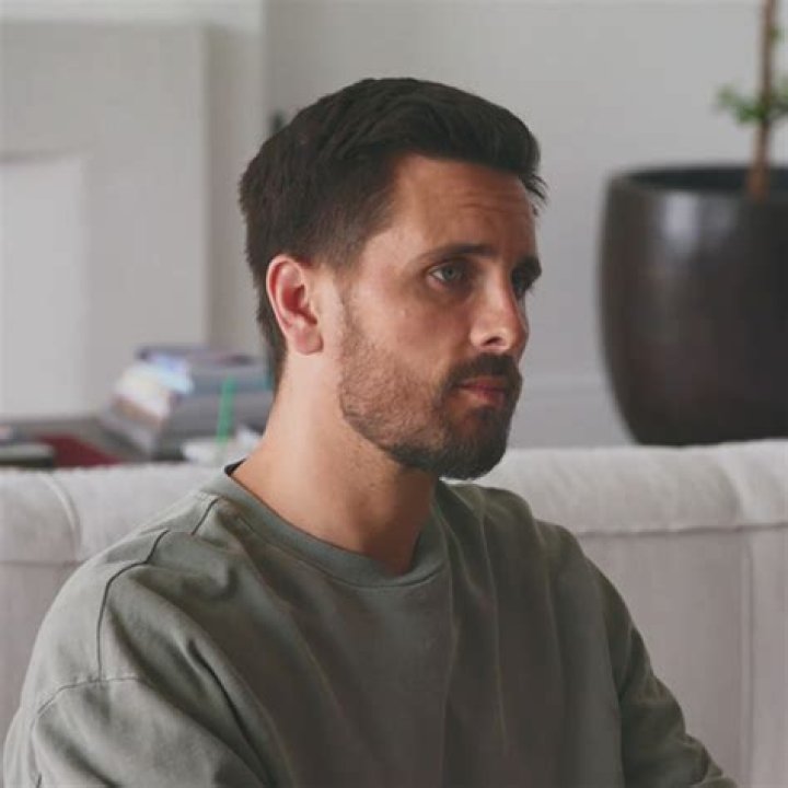 Scott Disick Checks Out of Rehab for Emotional Points After Photograph