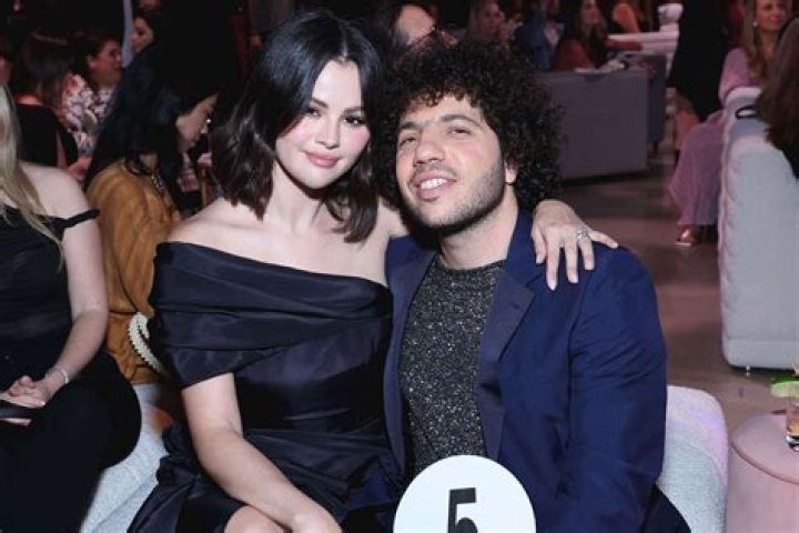 Selena Gomez Husband Picture New Boyfriend? Watch Selena Gomez At A