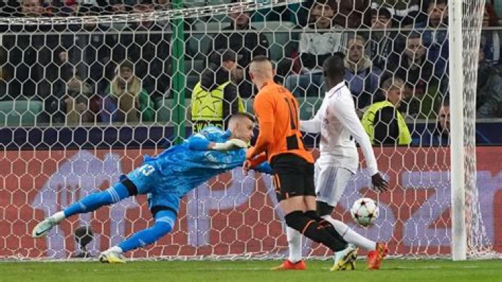 Shakhtar vs. Real Madrid Antonio Rudiger puts head on line with bloody