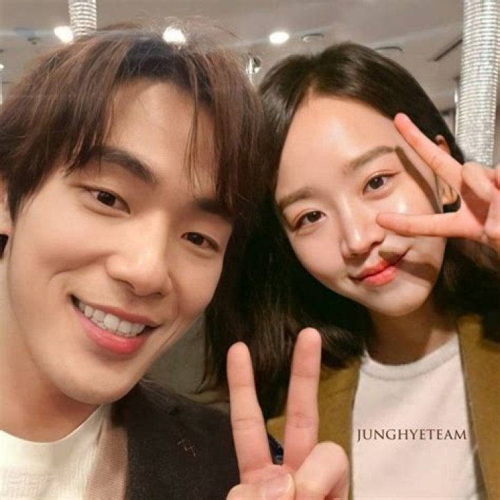 Shin Hye Sun and Kim Jung Hyun Convey Their Messages Ahead of the Last