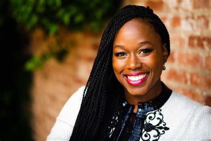 Single mom and CEO shares how she pursues her dreams while being there