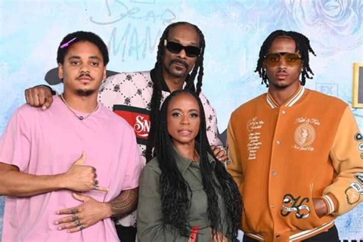 Snoop teams with Jack in the Box for 4.20 stoner meal, page 1
