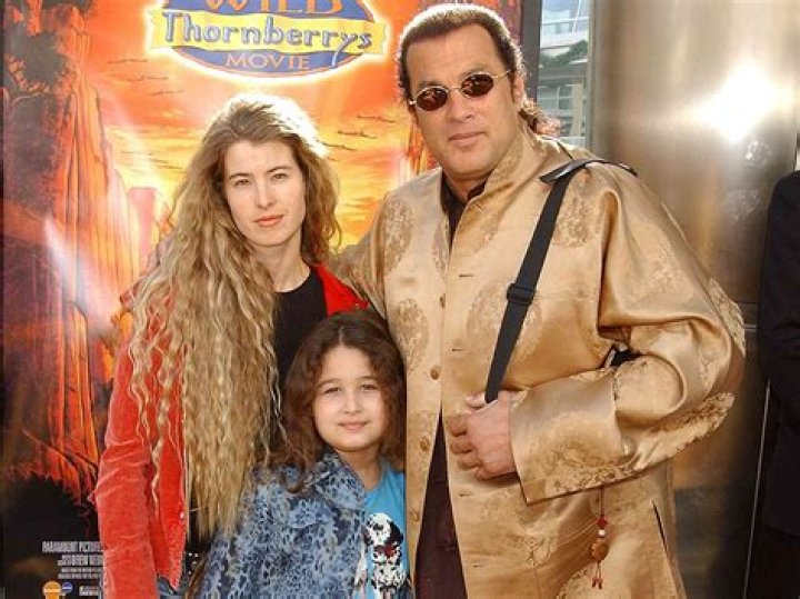 Steven Seagal reespomryir