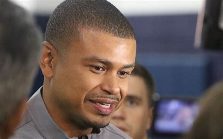 Suns coach Earl Watson fights civil rights in his own way Cronkite News