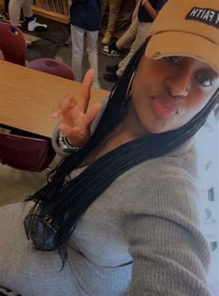 Teacher Tyesha Bolden accused of molesting teen in park bought him a