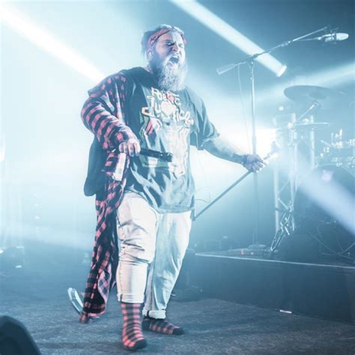 Teddy Swims bio Real name, hometown, net worth, best songs
